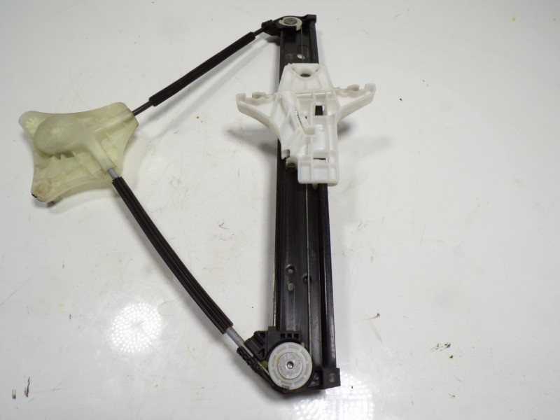 Recambio de elevalunas trasero izquierdo para seat arona 1.0 tsi referencia OEM IAM 6F0839461A 6F0839461A 