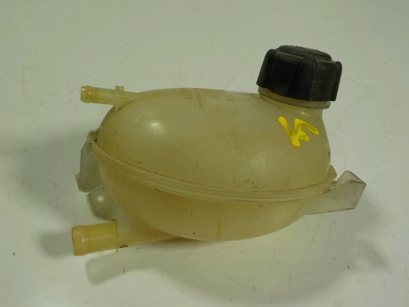 Recambio de deposito expansion para renault captur 1.5 dci diesel fap energy referencia OEM IAM 217104354R  