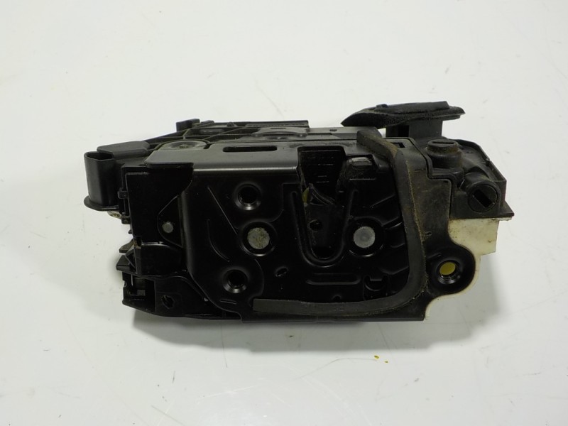 Recambio de cerradura puerta trasera derecha para volkswagen polo (6c1) 1.4 tdi referencia OEM IAM 6R4839016A 6R4839016A 