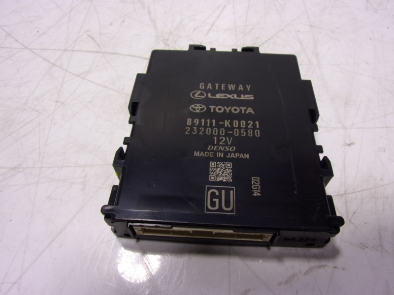 Recambio de modulo electronico para toyota yaris 1.5 vvti hev referencia OEM IAM 89111K0021 89111K0021 