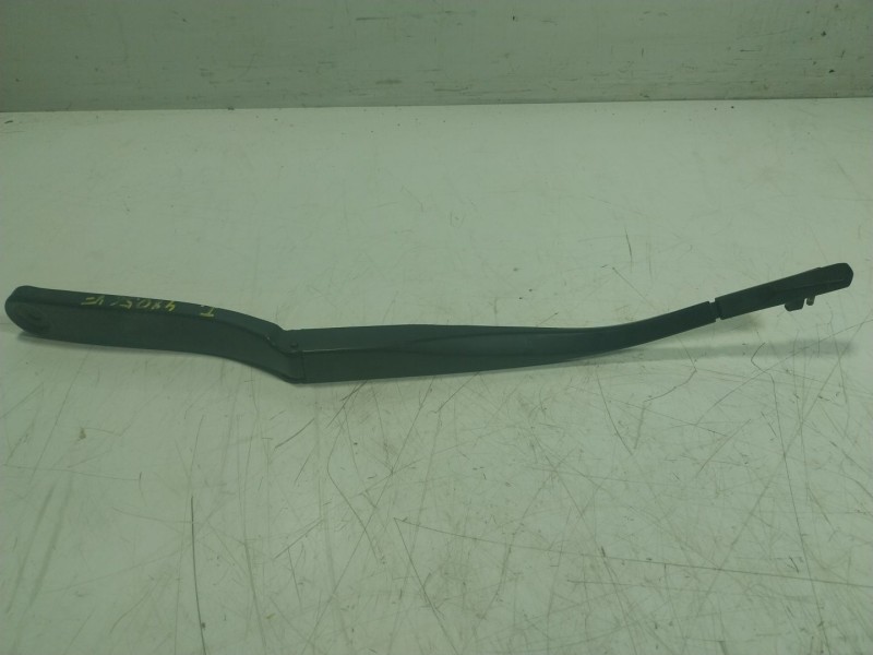 Recambio de brazo limpia delantero izquierdo para bmw 5 (f10) 520 d referencia OEM IAM 61617182459  