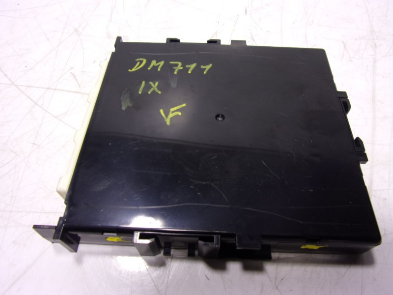 Recambio de modulo electronico para toyota yaris 1.5 vvti hev referencia OEM IAM 899H0K0031 62B639000 