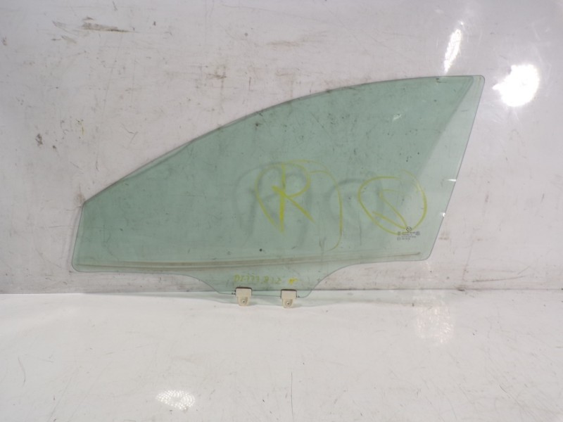 Recambio de cristal puerta delantero izquierdo para mazda 3 lim. () 2.2 turbodiesel cat referencia OEM IAM   