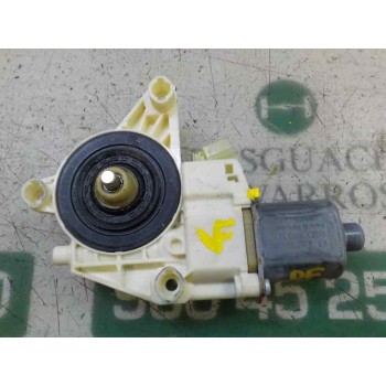 MOTOR ELEVALUNAS DELANTERO DERECHO A2048200242 A2048200242 0130822502