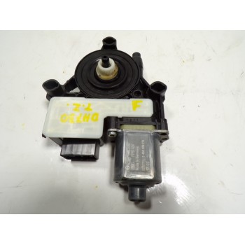 MOTOR ELEVALUNAS TRASERO IZQUIERDO 5Q0959811D 5Q0959811D 0130822695