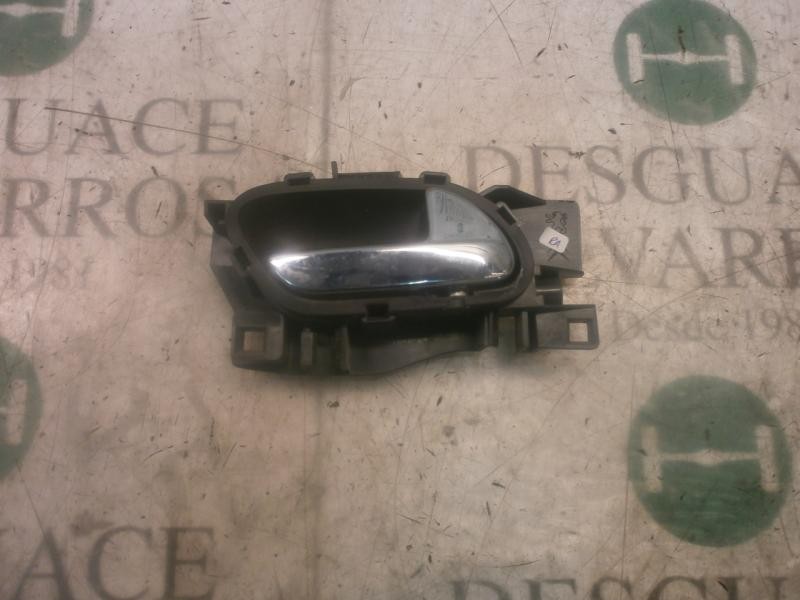 Recambio de maneta interior delantera derecha para peugeot 207 xs referencia OEM IAM   