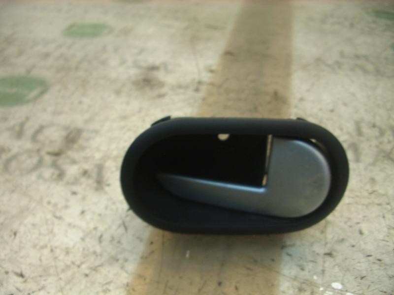 Recambio de maneta interior trasera derecha para ford fusion (cbk) ambiente referencia OEM IAM   