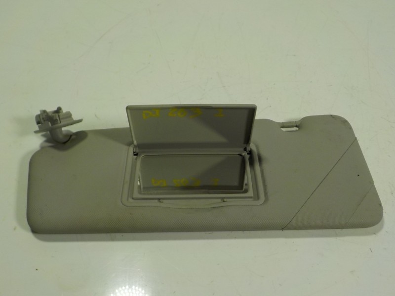 Recambio de parasol izquierdo para renault captur 1.5 dci diesel fap energy referencia OEM IAM 964012136R  