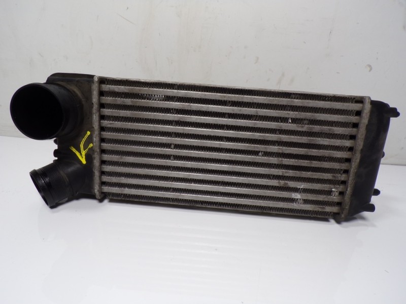 Recambio de intercooler para mazda 2 lim. (de) 1.6 cd diesel cat referencia OEM IAM 863513550 Y63513550 