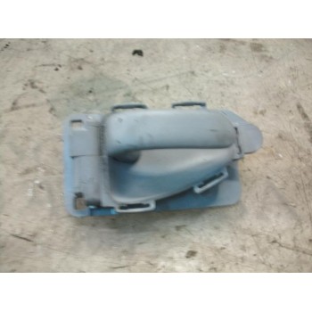 MANETA INTERIOR DELANTERA DERECHA 