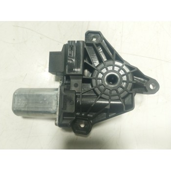 MOTOR ELEVALUNAS TRASERO DERECHO A2139060602 A2139060602 