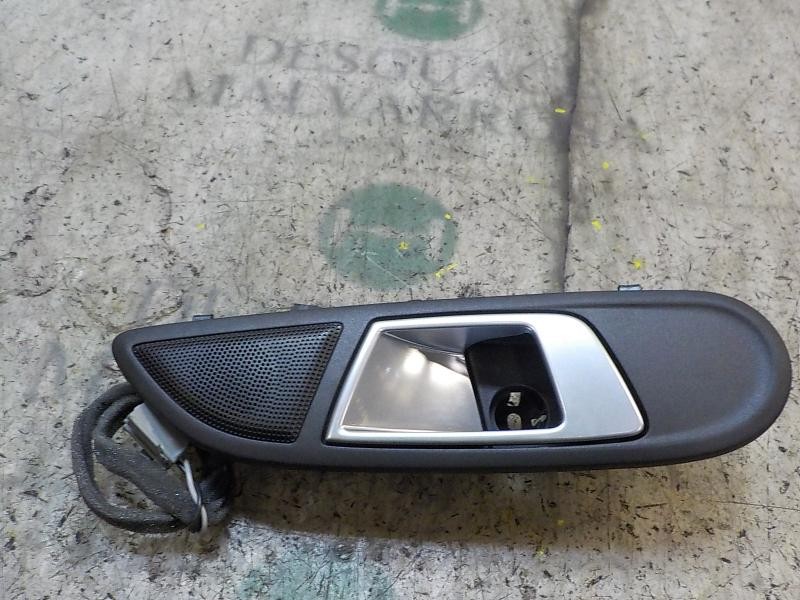 Recambio de maneta interior delantera derecha para ford fiesta (ccn) trend referencia OEM IAM 2146021  