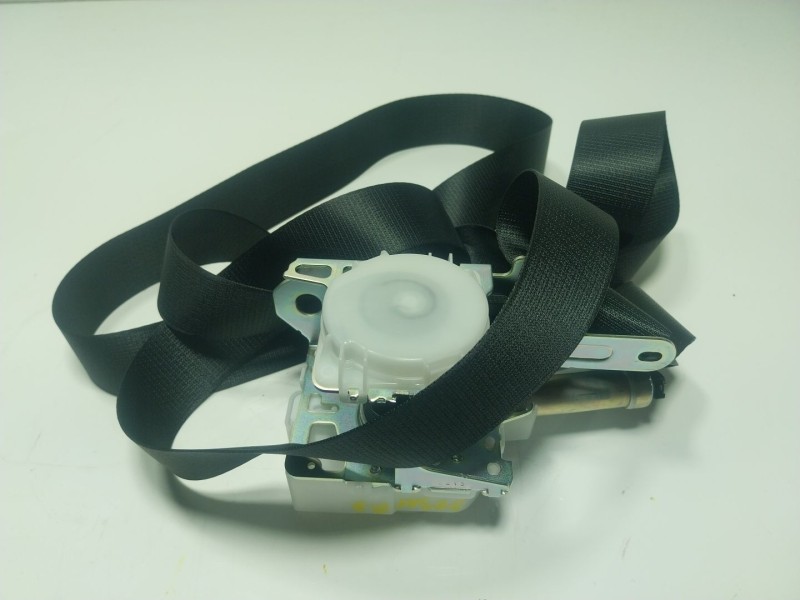 Recambio de cinturon seguridad delantero derecho para lexus lbx hybrid 1.5 vvti hybrid (mayh10l) referencia OEM IAM 7321047282C7