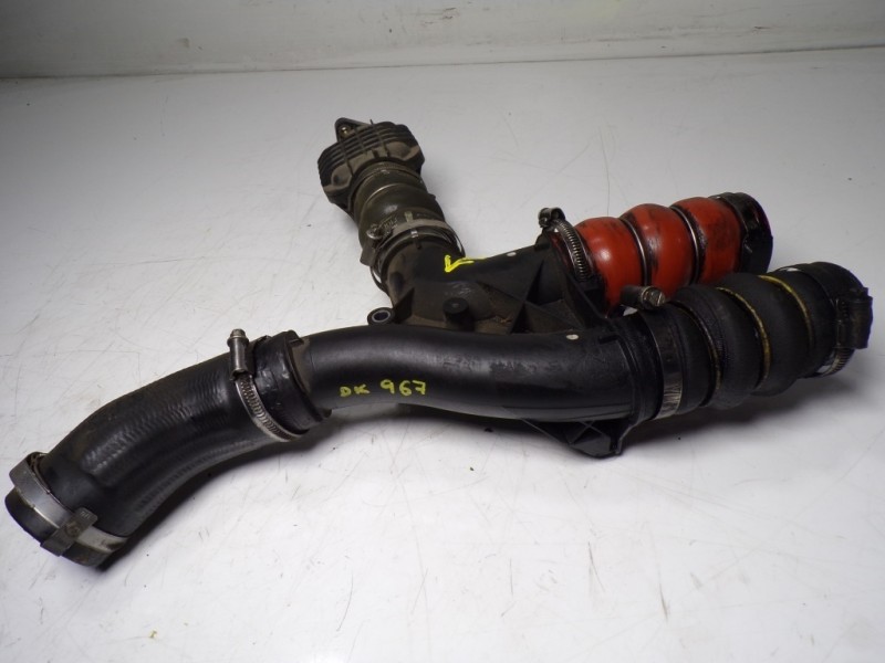 Recambio de tubo intercooler para citroën c-elysée 1.6 hdi fap referencia OEM IAM 9678406580 9684307380 