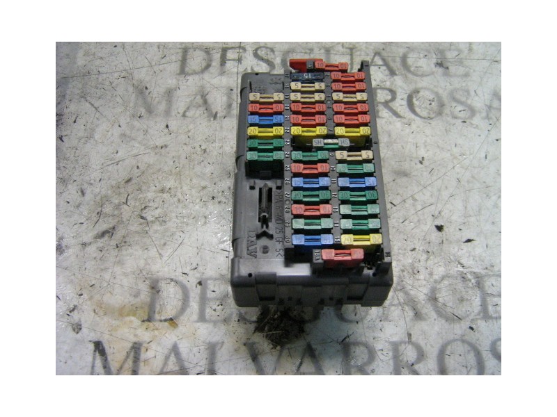 Recambio de caja reles / fusibles para peugeot 406 berlina (s1/s2) stdt referencia OEM IAM   