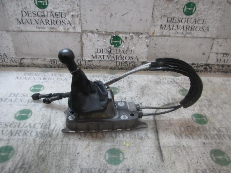 Recambio de palanca cambio para seat leon (1p1) reference referencia OEM IAM 1K0711112B  
