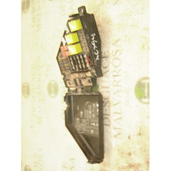 CAJA RELES / FUSIBLES 