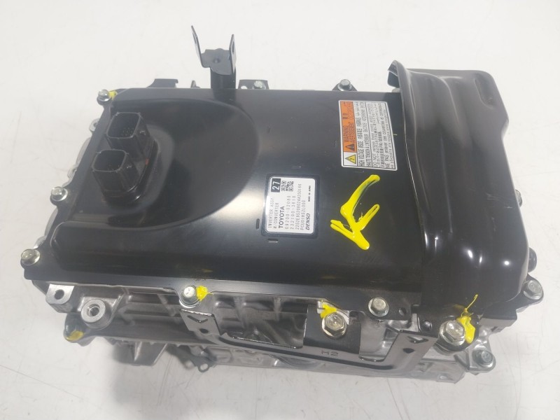 Recambio de convertidor de voltaje para lexus lbx hybrid 1.5 vvti hybrid (mayh10l) referencia OEM IAM G92A052080 6920052080 