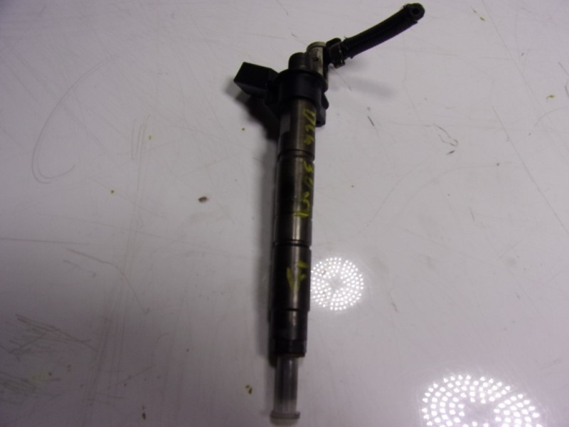 Recambio de inyector para bmw x6 (e71) 3.0d referencia OEM IAM  13537805428 