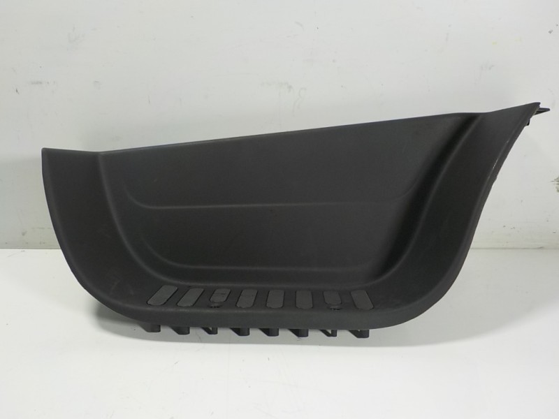 Recambio de moldura para renault master iv 2.3 dci diesel fap energy cat referencia OEM IAM  769510005R 