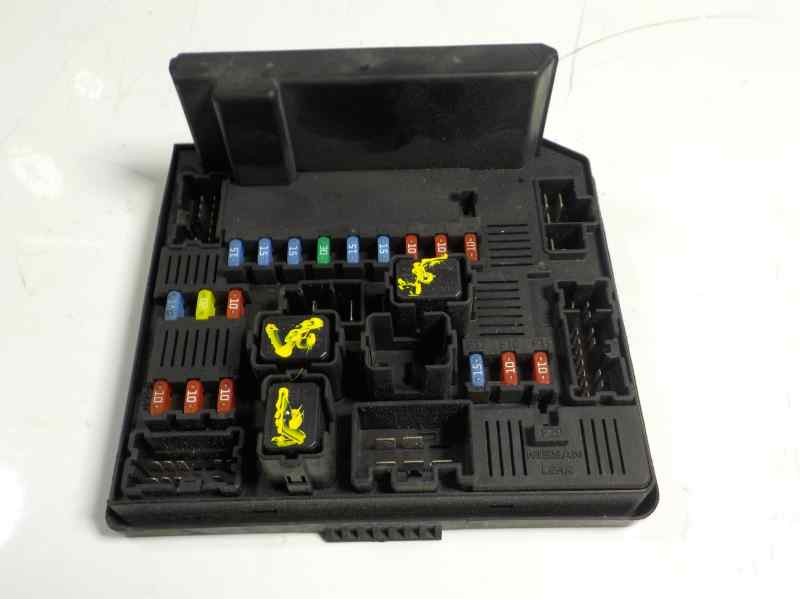 Recambio de caja reles / fusibles para nissan qashqai (j10) acenta referencia OEM IAM 284B7JD00B  