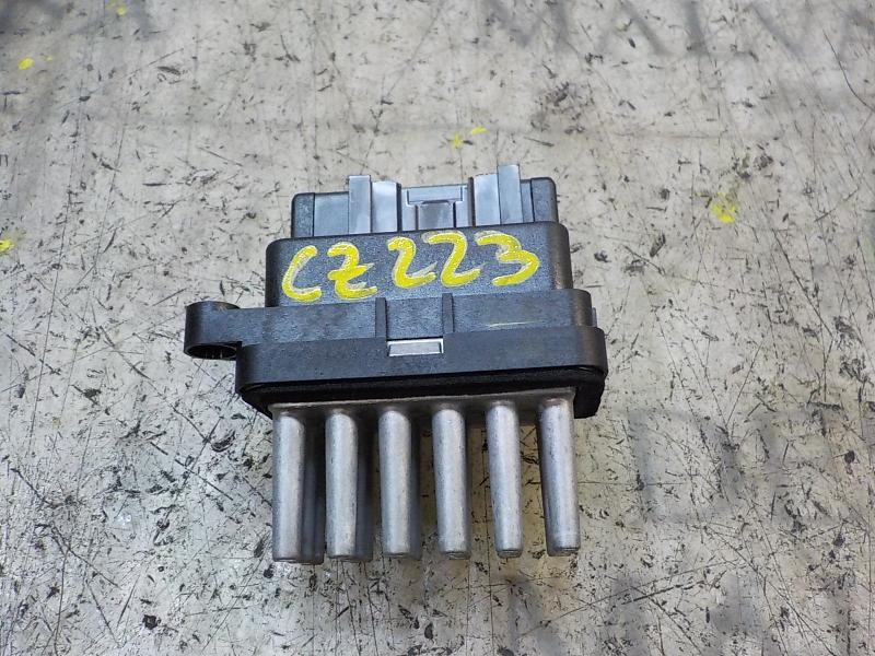 Recambio de resistencia calefaccion para ford fiesta (ccn) trend referencia OEM IAM 1847910 6G9T19E624AE F011500028