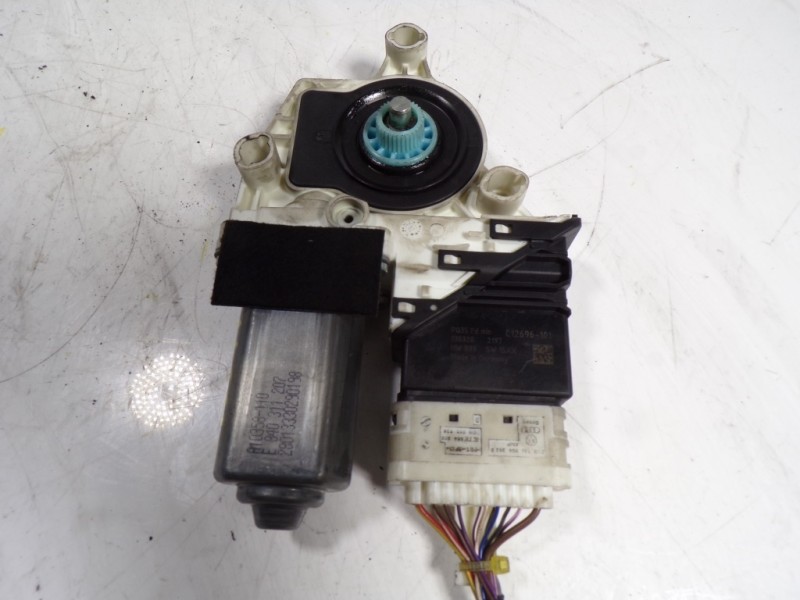 Recambio de motor elevalunas trasero derecho para seat altea xl (5p5) 1.6 tdi referencia OEM IAM 3C0959704DSE1 3C0959704D 