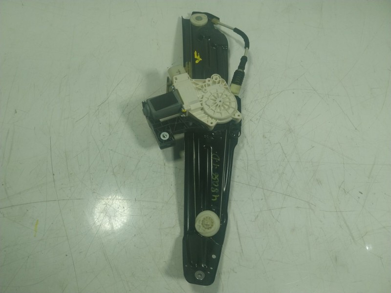 Recambio de elevalunas trasero derecho para bmw 5 (f10) 520 d referencia OEM IAM 51357182614 7182122 51337271564