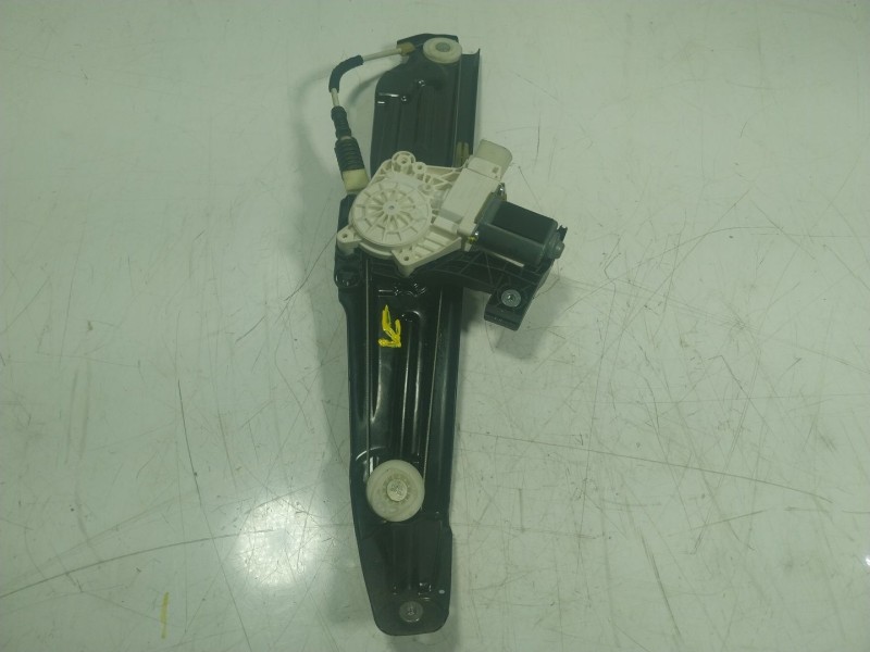 Recambio de elevalunas trasero izquierdo para bmw 5 (f10) 520 d referencia OEM IAM 51357182613 7208017 51337271563