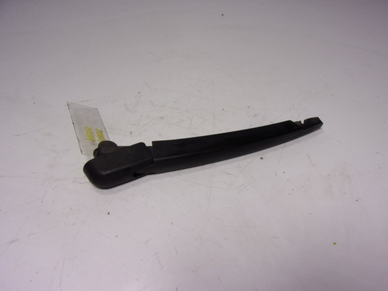 Recambio de brazo limpia trasero para ford c-max 1.6 tdci cat referencia OEM IAM 1793799  