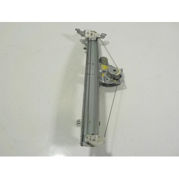 ELEVALUNAS DELANTERO DERECHO 807204CA0A 907314CA0A 2621005640