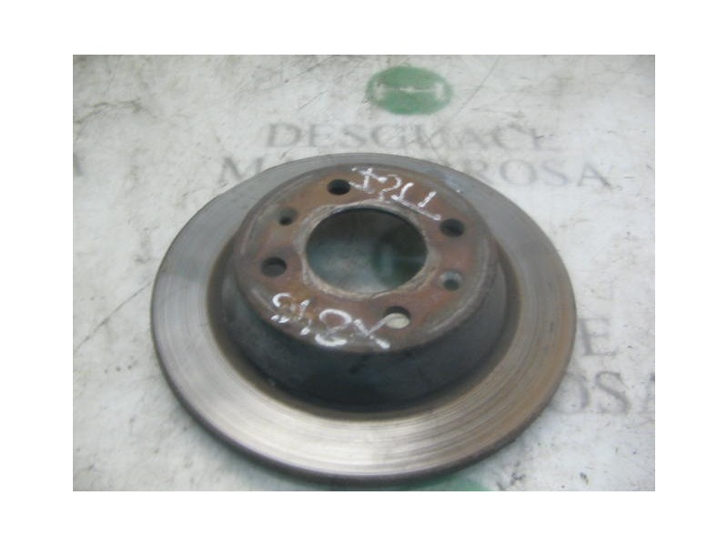 Recambio de disco freno trasero para saab 9000 / 9000 cs 2.3-16 cs referencia OEM IAM   