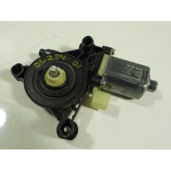MOTOR ELEVALUNAS DELANTERO IZQUIERDO 5Q0959801C 5Q0959801C 
