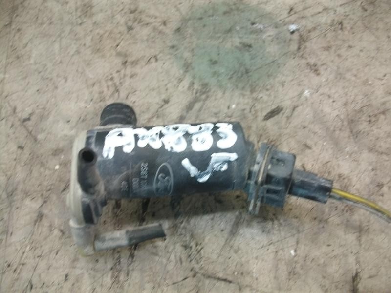 Recambio de bomba limpia para ford fiesta (cbk) ghia referencia OEM IAM   