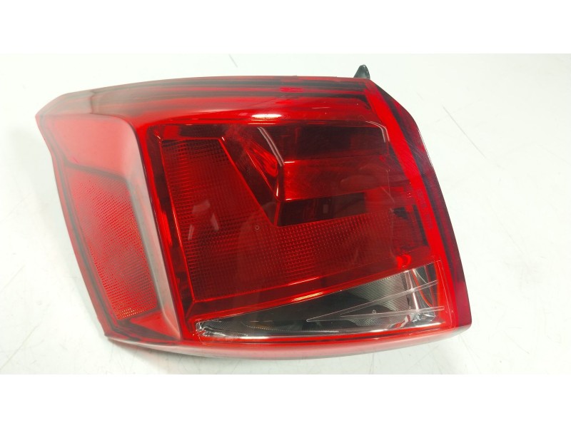 Recambio de piloto trasero izquierdo para seat arona (kj7, kjp) 1.0 tsi referencia OEM IAM  6F9945095B 