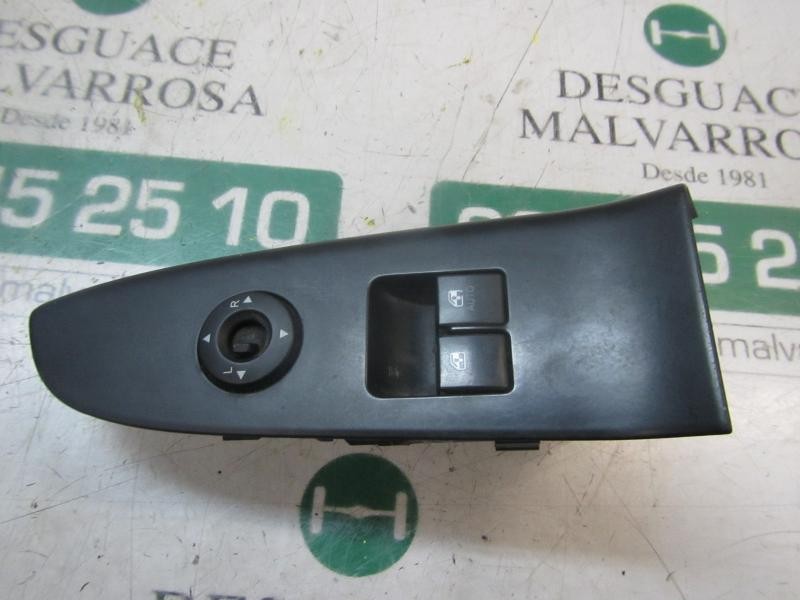 Recambio de mando elevalunas delantero izquierdo para kia pro_ceed crdi cat referencia OEM IAM 935701H021EQ  