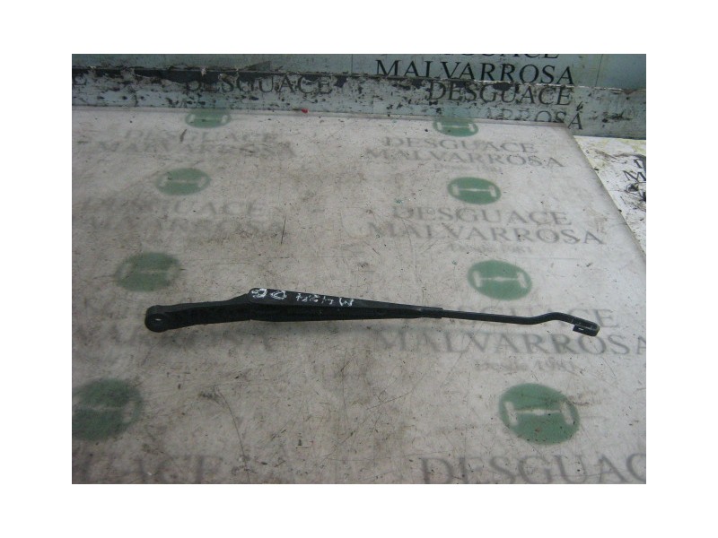 Recambio de brazo limpia delantero derecho para seat cordoba berlina (6k2) glx referencia OEM IAM   