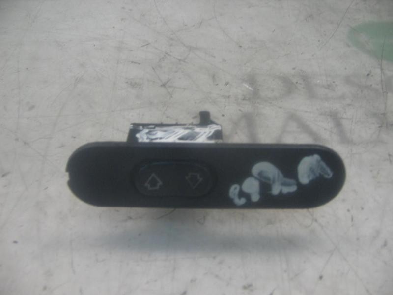 Recambio de mando elevalunas delantero derecho para saab 9000 / 9000 cs 2.3-16 cs referencia OEM IAM   