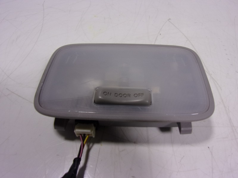 Recambio de piloto interior para hyundai i10 1.2 cat referencia OEM IAM 928501Y000TXB 928501Y100 