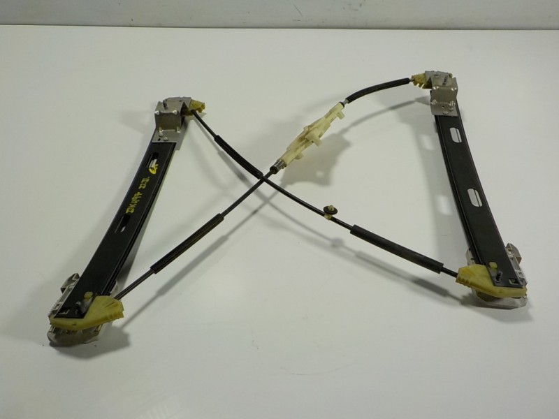 Recambio de elevalunas delantero derecho para seat leon (5f1) 1.6 tdi referencia OEM IAM 5F4837462D  