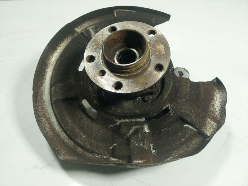 Recambio de mangueta trasera izquierda para bmw 5 (f10) 520 d referencia OEM IAM 33326793769  