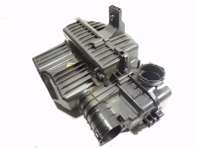 Recambio de filtro aire para peugeot 208 1.2 12v vti referencia OEM IAM 9813534180 9813534180 