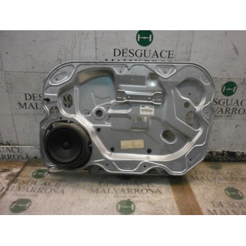 ELEVALUNAS DELANTERO DERECHO 