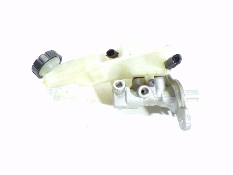 Recambio de bomba freno para dacia sandero 0.9 tce cat referencia OEM IAM 460119779R  