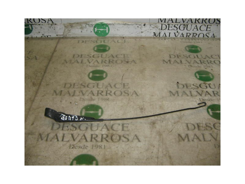 Recambio de brazo limpia delantero derecho para opel corsa b eco referencia OEM IAM   