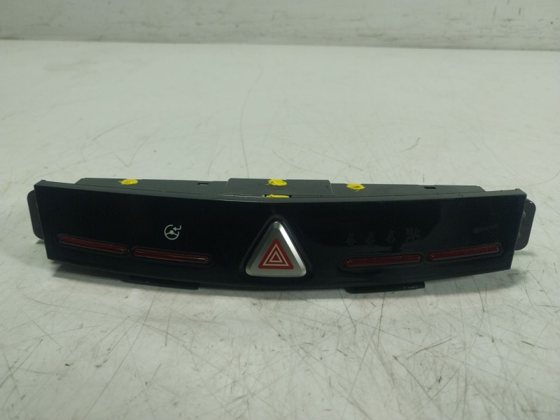 Recambio de warning para ssangyong tivoli 1.6 xdi 160 referencia OEM IAM  8550035080 