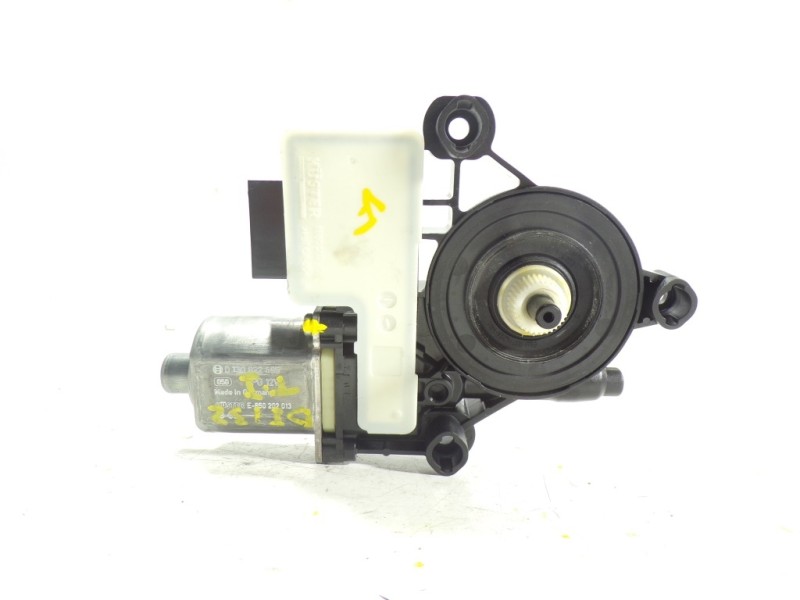 Recambio de motor elevalunas trasero izquierdo para seat arona 1.0 tsi referencia OEM IAM 5Q0959811D 5Q0959811D 