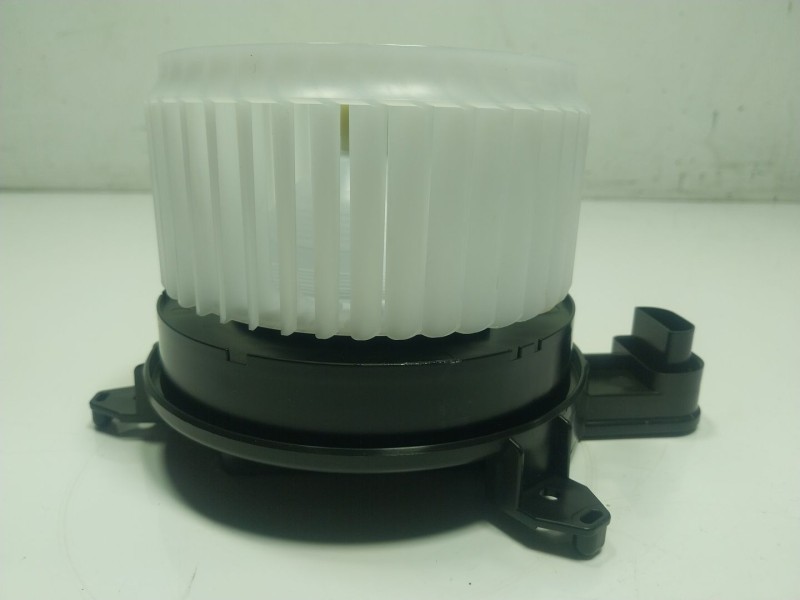 Recambio de motor calefaccion para lexus lbx hybrid 1.5 vvti hybrid (mayh10l) referencia OEM IAM 8710333170  