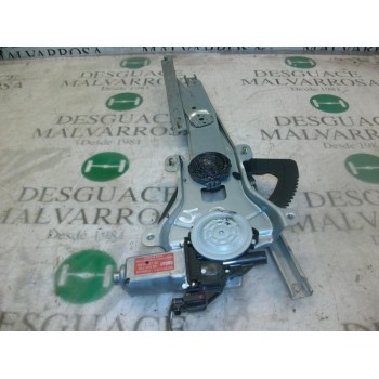 ELEVALUNAS DELANTERO DERECHO 