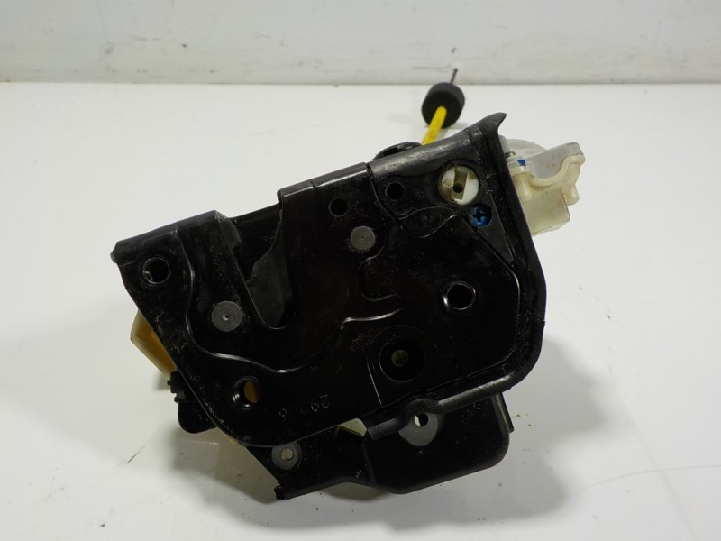 Recambio de cerradura puerta trasera derecha para audi a6 berlina (4f2) 2.0 tdi referencia OEM IAM 4F0839016 4F0839016 